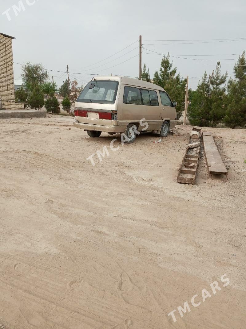 Toyota Hiace 1989 - 20 000 TMT - Wekilbazar - img 2