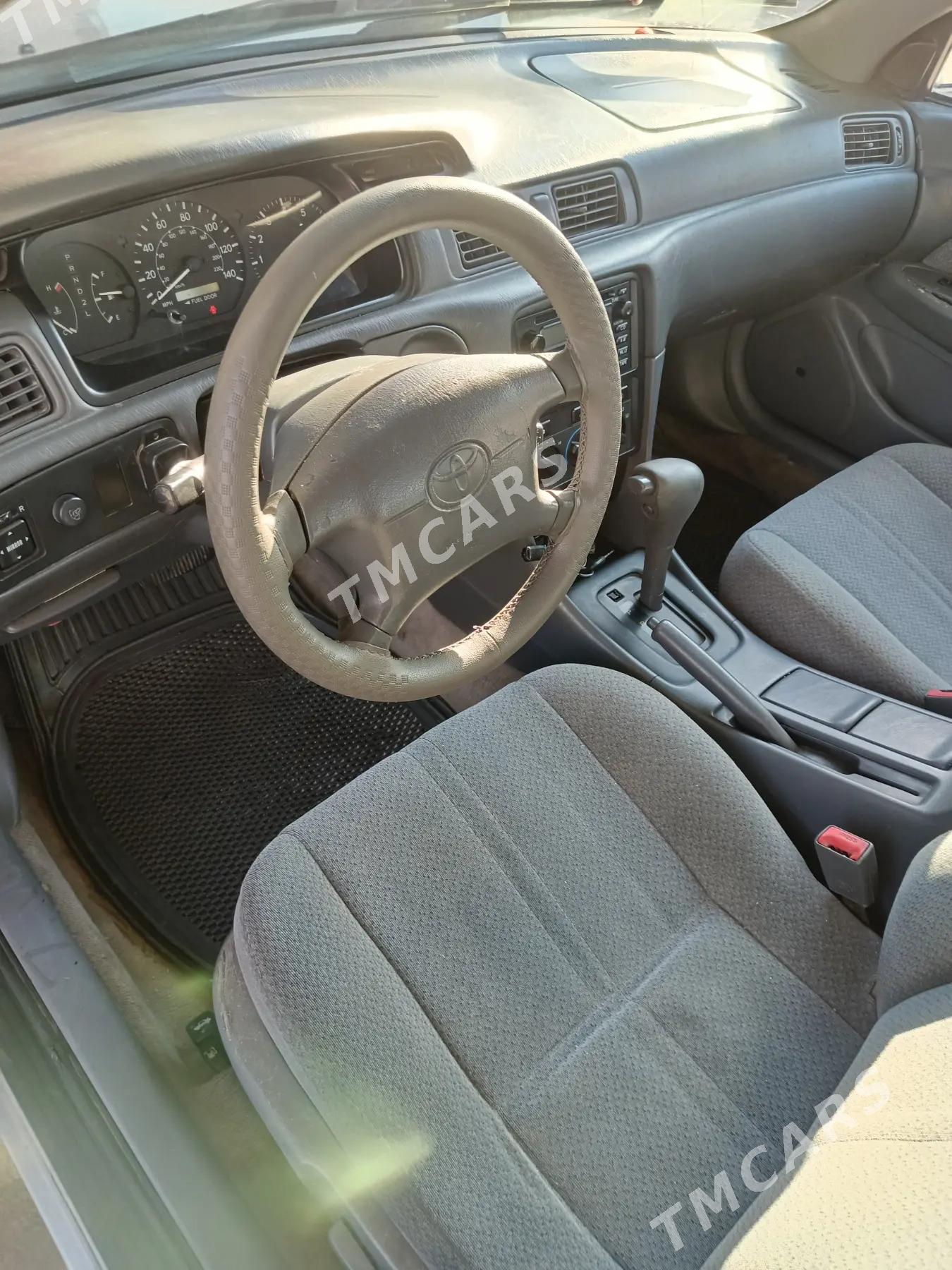 Toyota Camry 2001 - 145 000 TMT - Köneürgenç - img 3