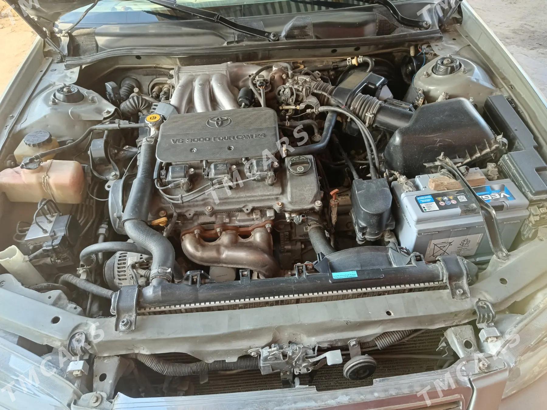 Toyota Camry 2001 - 145 000 TMT - Köneürgenç - img 7