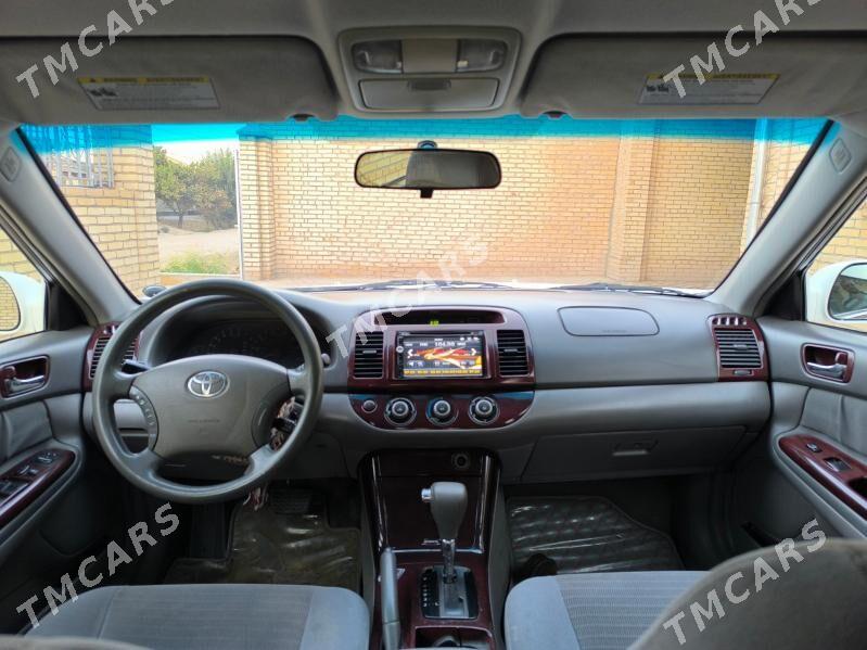 Toyota Camry 2006 - 156 000 TMT - Halaç - img 3