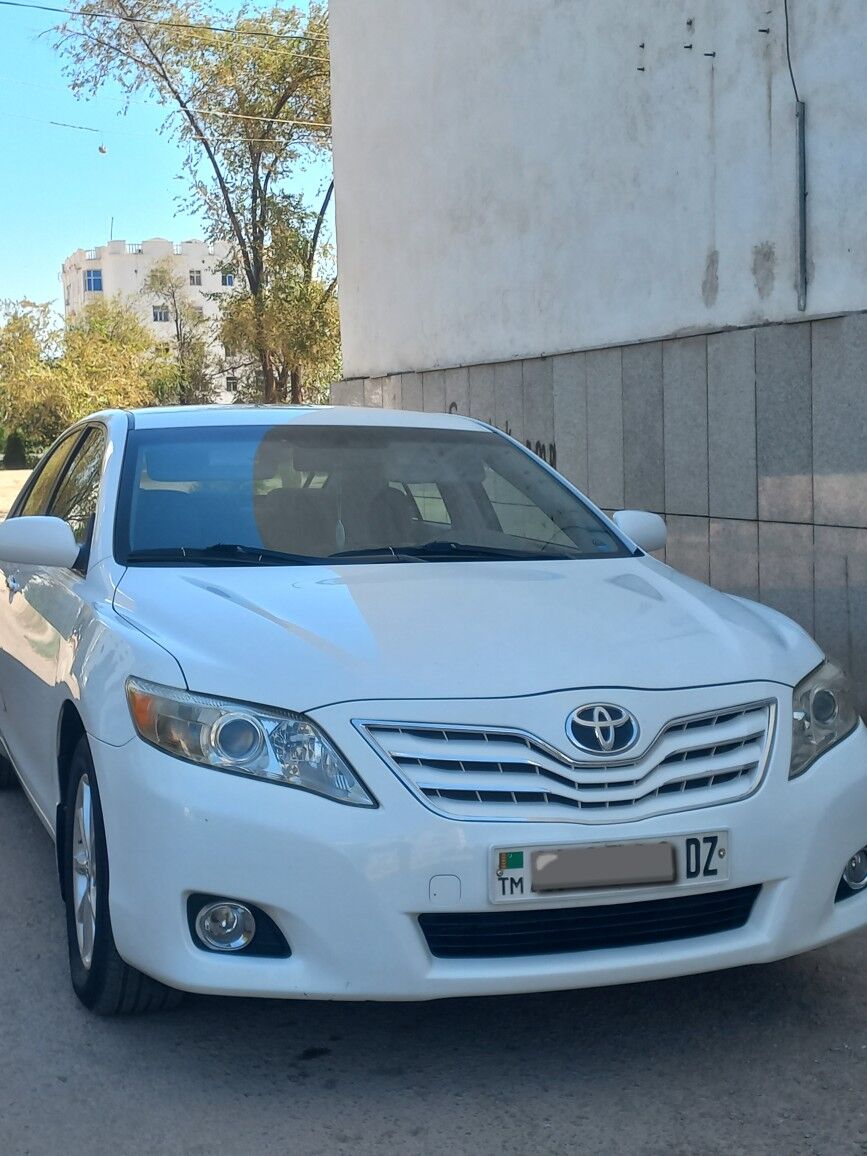Toyota Camry 2010 - 240 000 TMT - Дашогуз - img 5