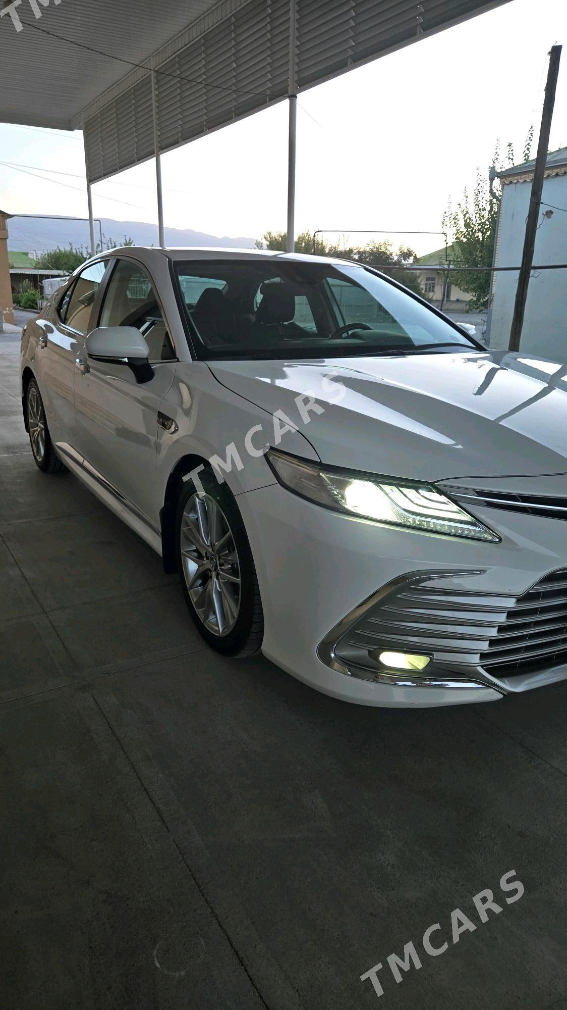 Toyota Camry 2021 - 370 000 TMT - Ашхабад - img 2