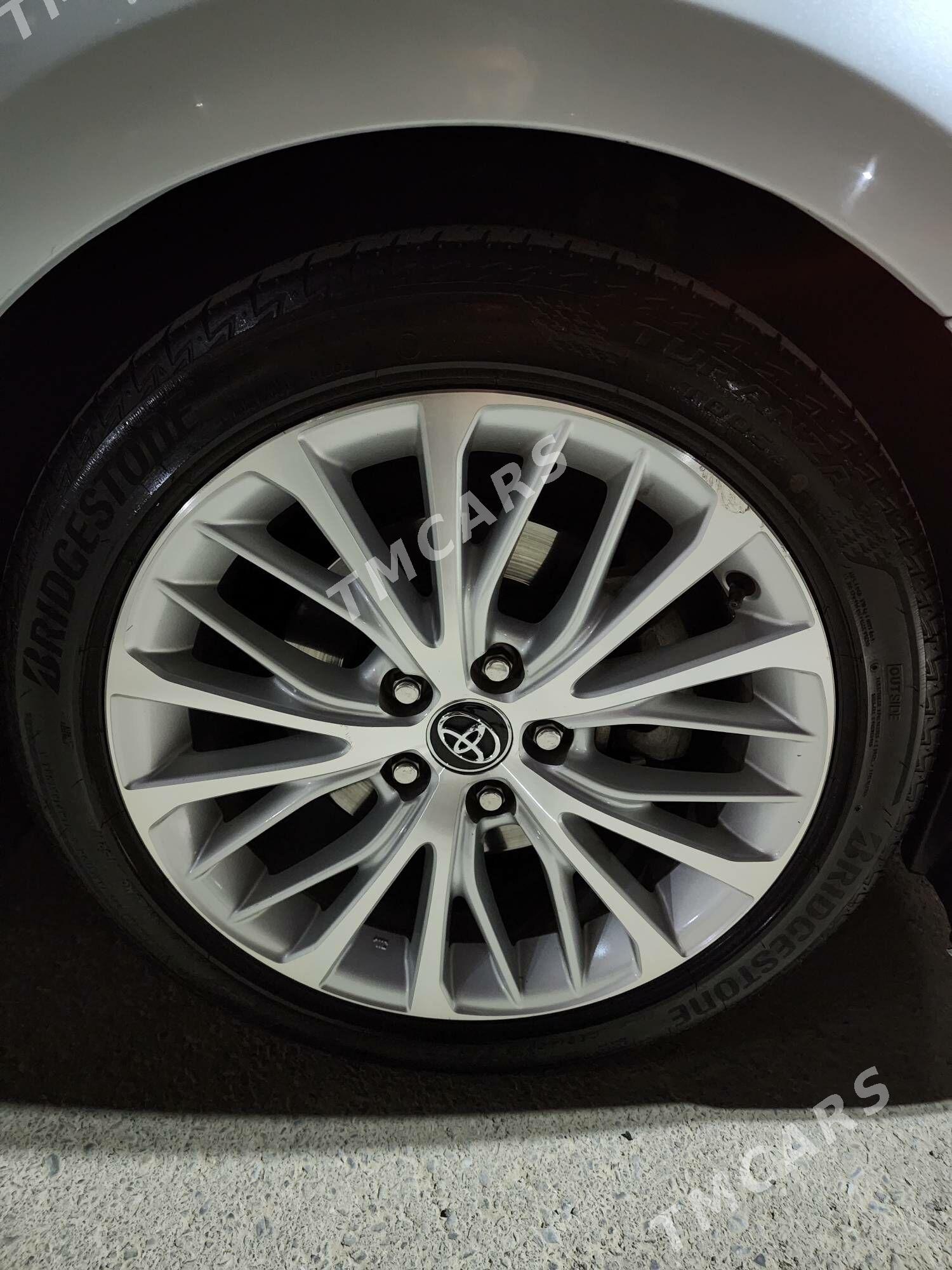 Toyota Camry 2020 - 465 000 TMT - Aşgabat - img 10