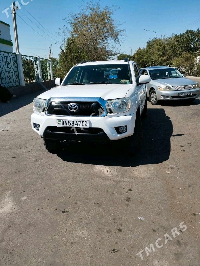 Toyota Tacoma 2012 - 240 000 TMT - Гурбансолтан Едже - img 3