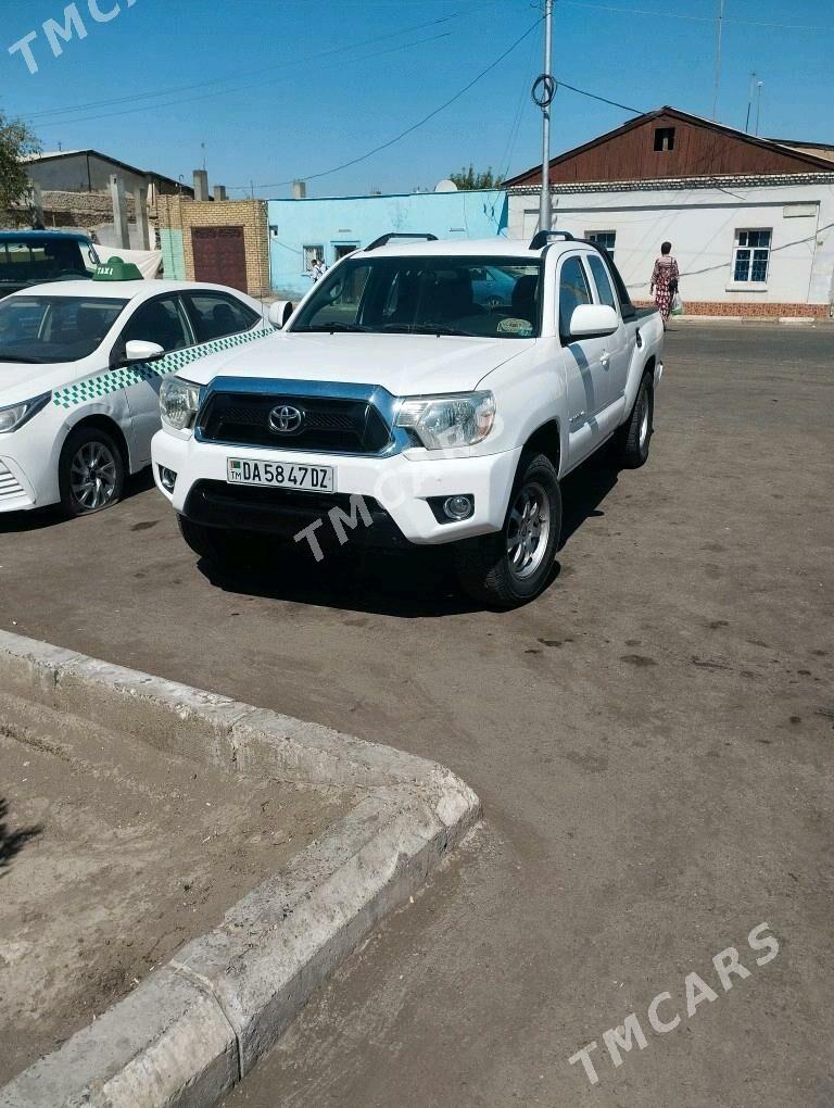 Toyota Tacoma 2012 - 240 000 TMT - Гурбансолтан Едже - img 6