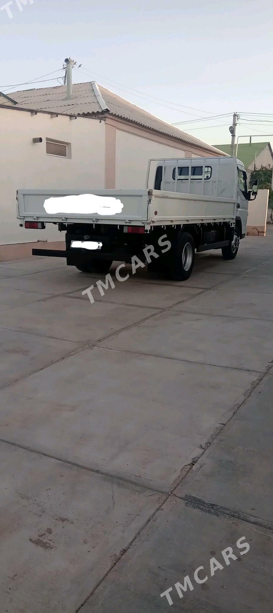 Mitsubishi Canter 2014 - 380 000 TMT - Чоганлы - img 4