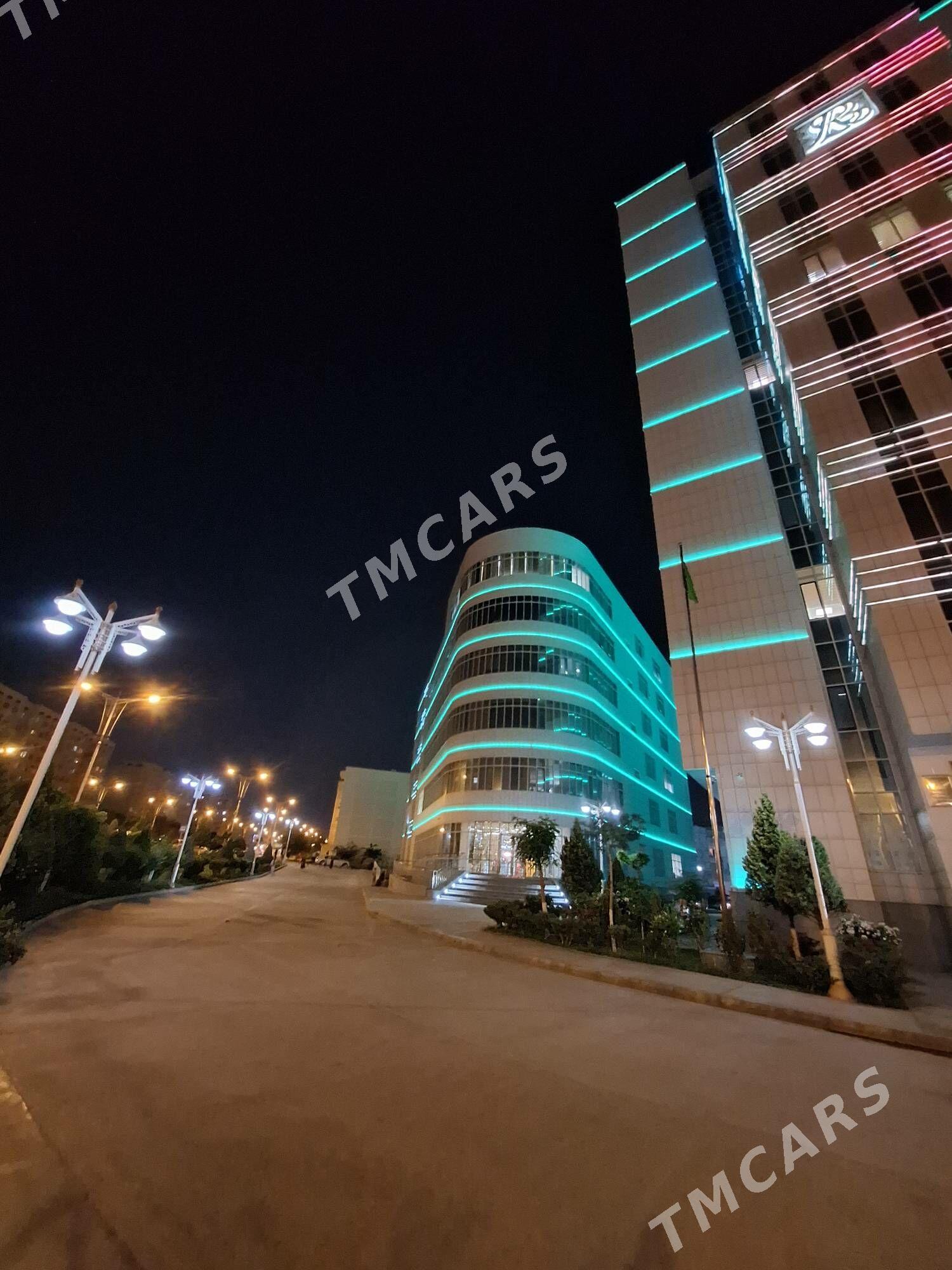 tikinçi işgär gerek - Howdan "W" - img 3