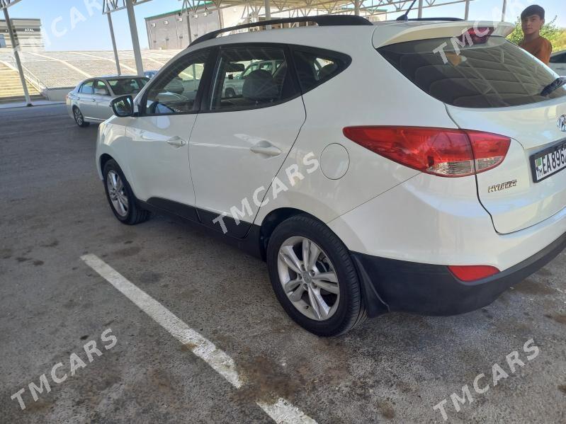 Hyundai Tucson 2010 - 185 000 TMT - Ашхабад - img 3
