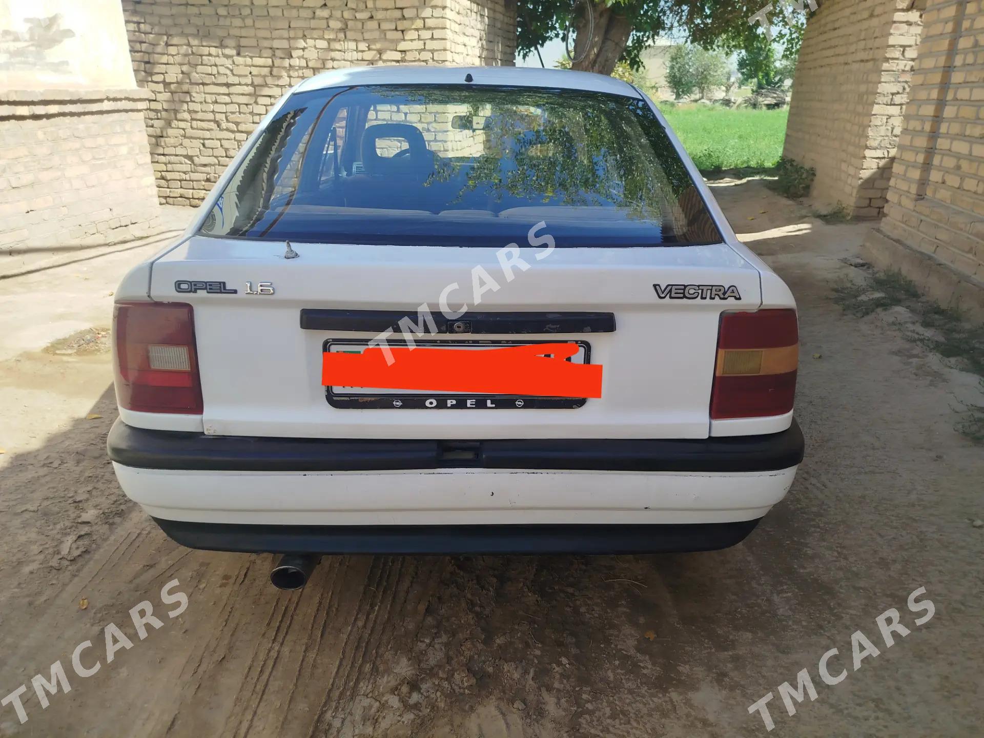 Opel Vectra 1992 - 25 000 TMT - Mary - img 3