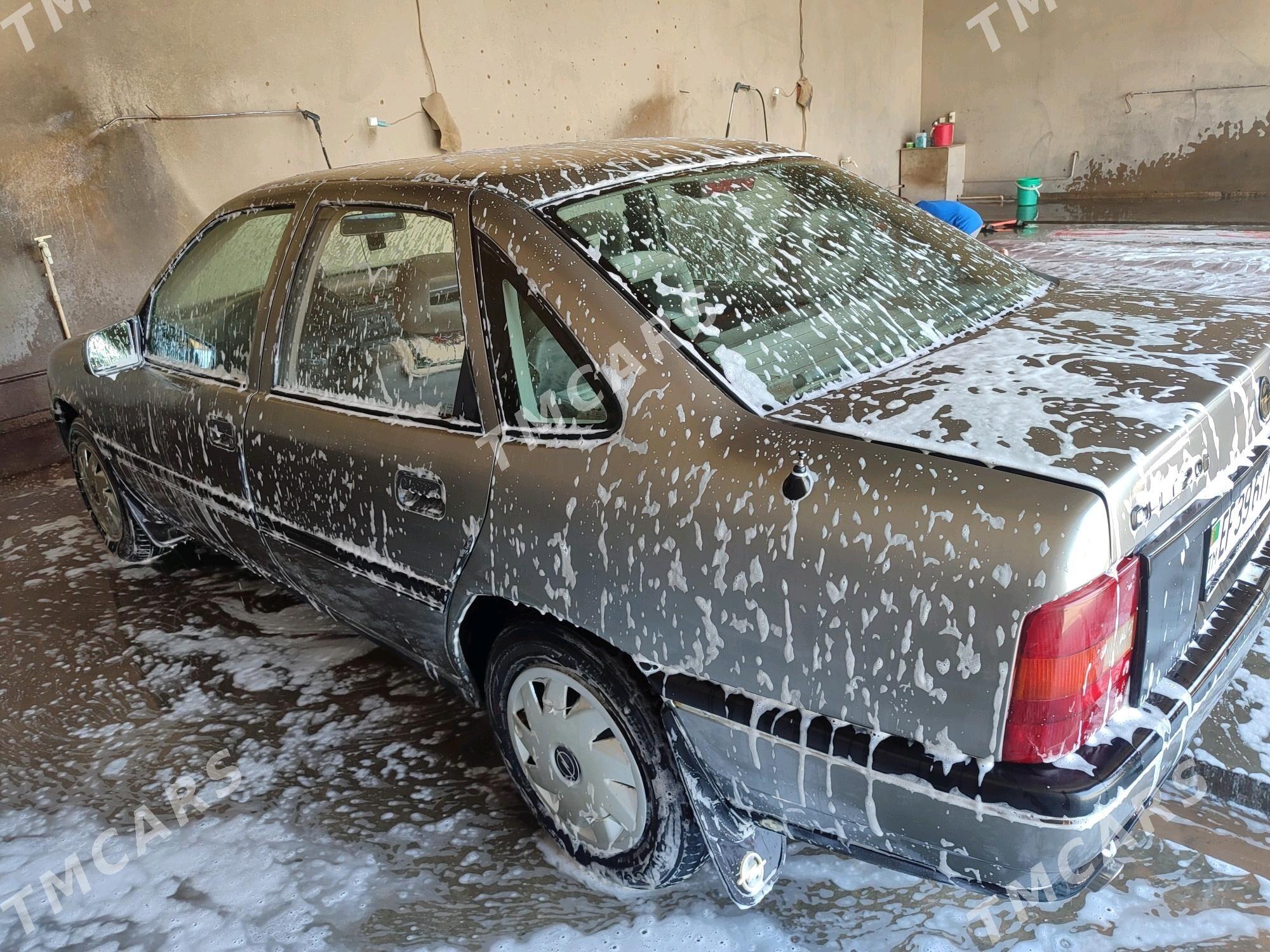 Opel Vectra 1990 - 42 000 TMT - Мары - img 2