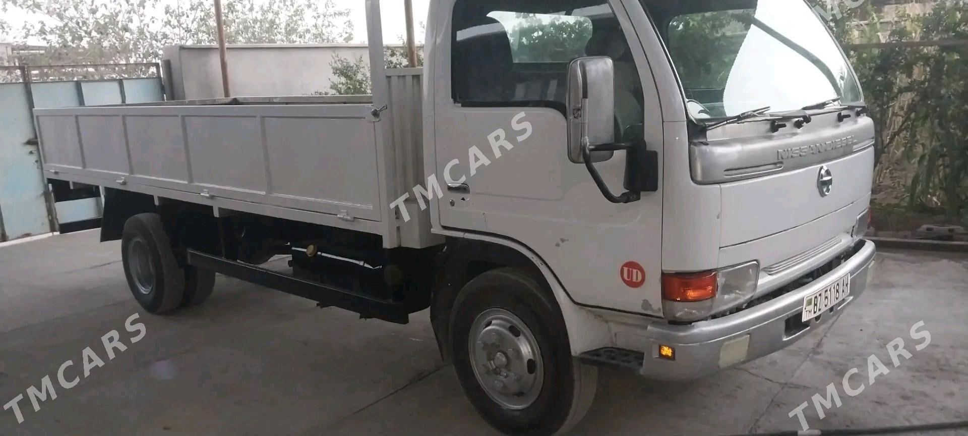 Mitsubishi Canter 2003 - 260 000 TMT - Теджен - img 4