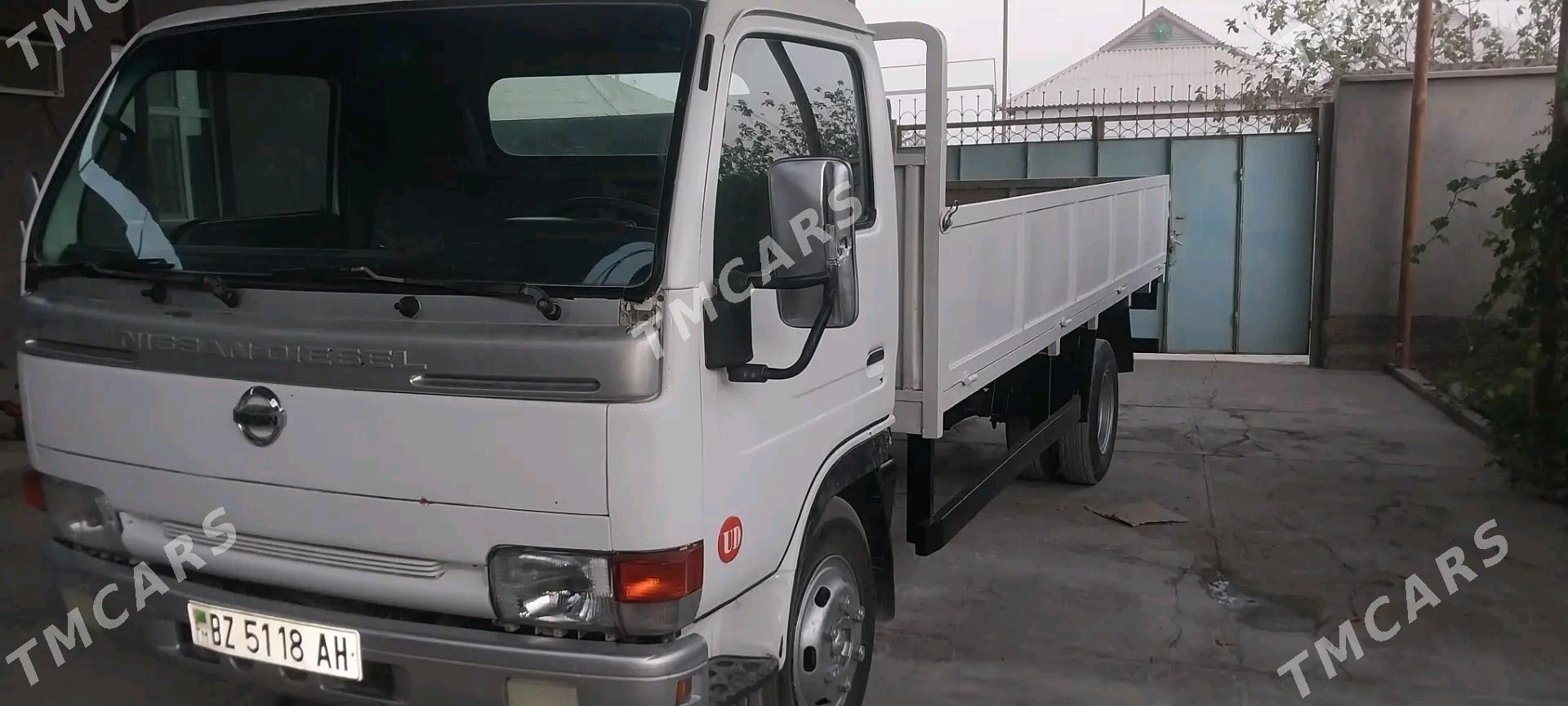 Mitsubishi Canter 2003 - 260 000 TMT - Теджен - img 2