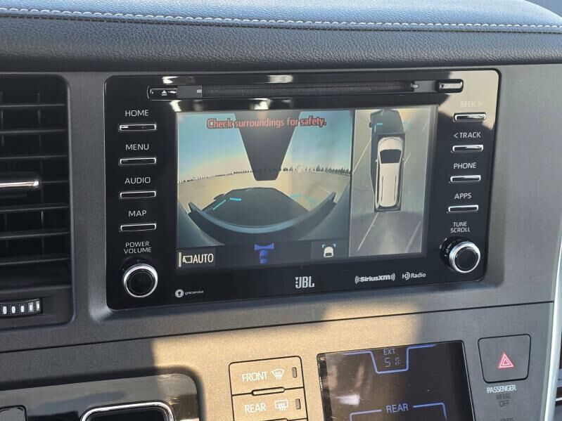 Toyota Sienna 2018 - 590 000 TMT - Ашхабад - img 9