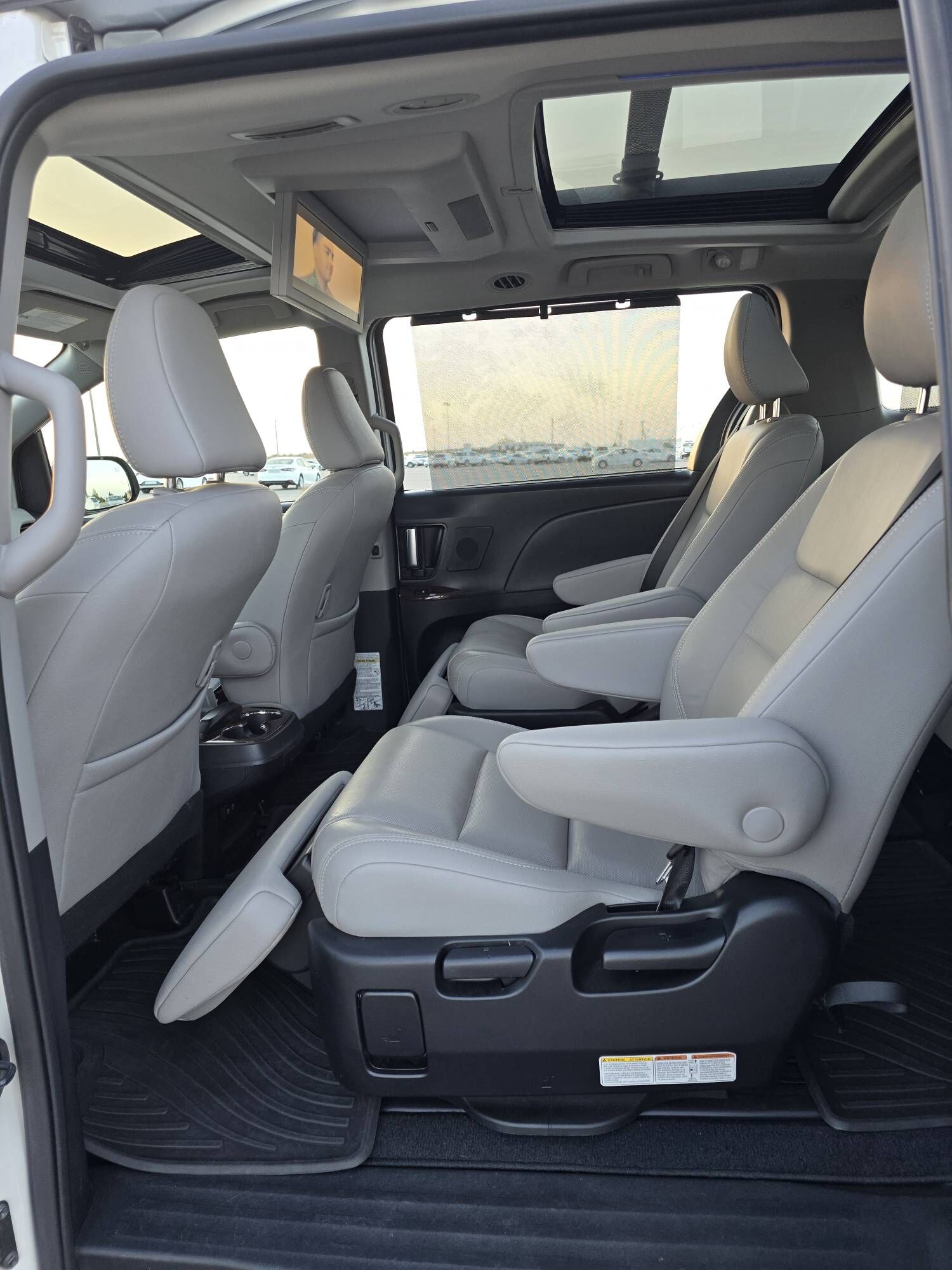 Toyota Sienna 2018 - 590 000 TMT - Ашхабад - img 6