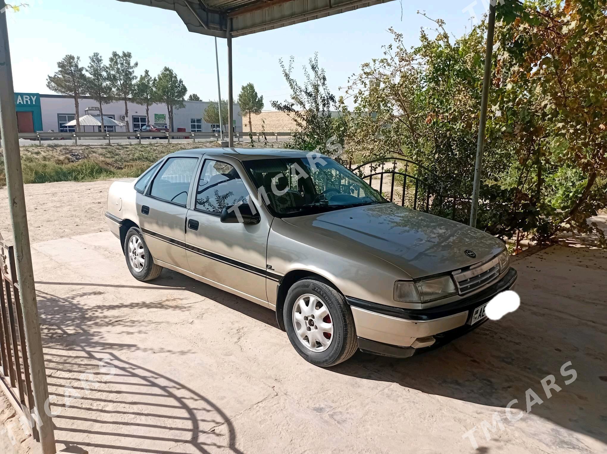 Opel Vectra 1991 - 28 000 TMT - Фарап - img 4