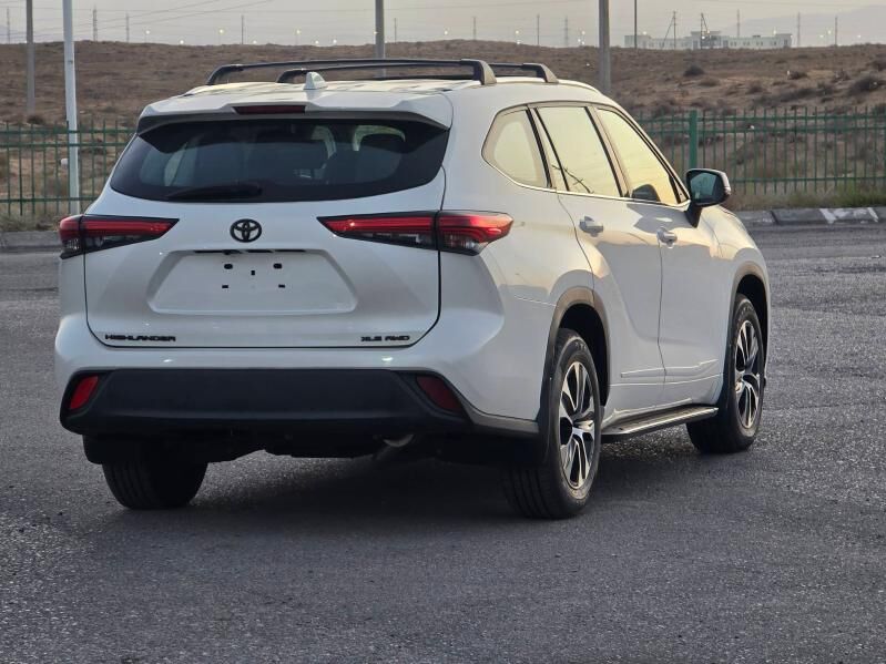 Toyota Highlander 2021 - 600 000 TMT - Ашхабад - img 8