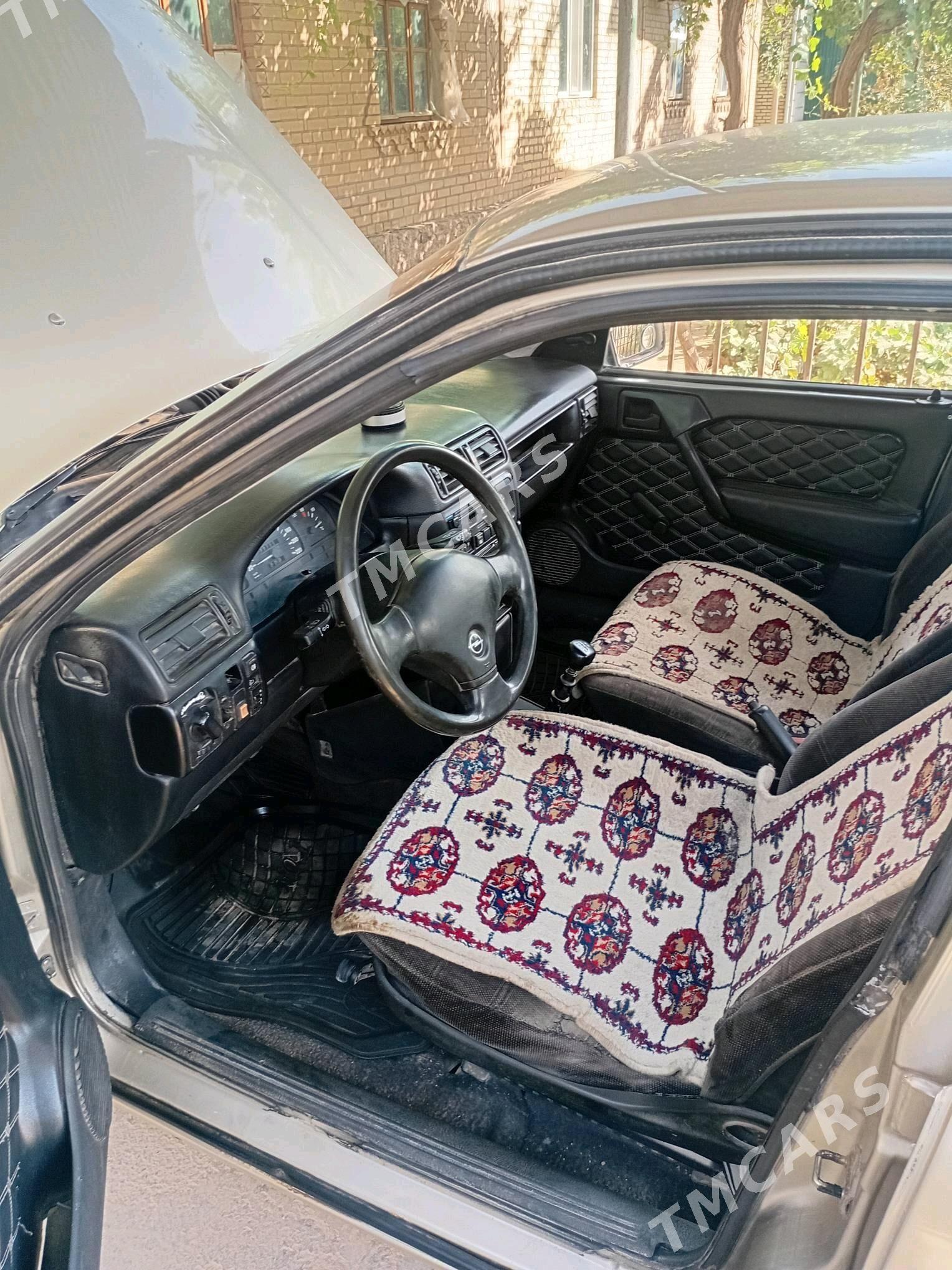 Opel Vectra 1991 - 28 000 TMT - Фарап - img 8