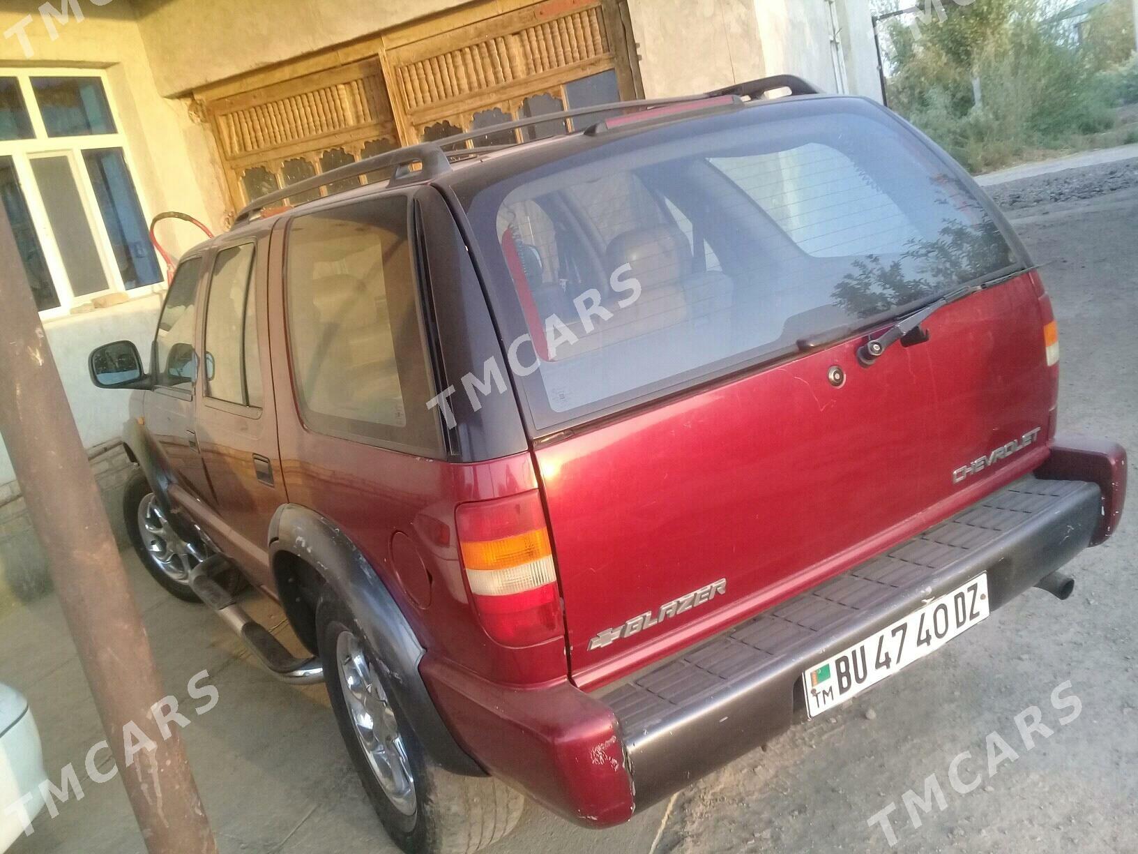 Chevrolet Blazer 1998 - 50 000 TMT - Болдумсаз - img 2