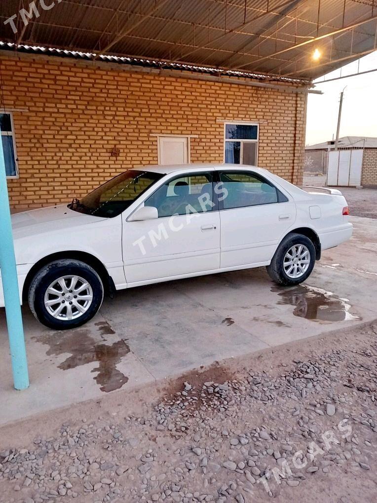 Toyota Camry 2001 - 130 000 TMT - Серахс - img 2