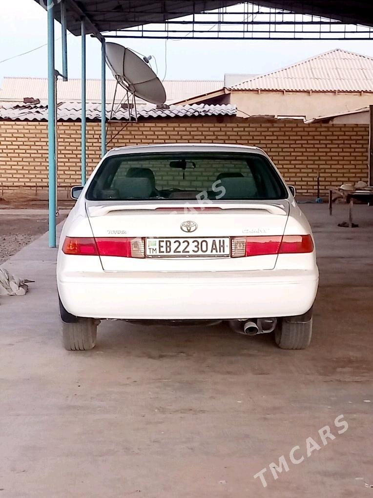 Toyota Camry 2001 - 130 000 TMT - Серахс - img 4
