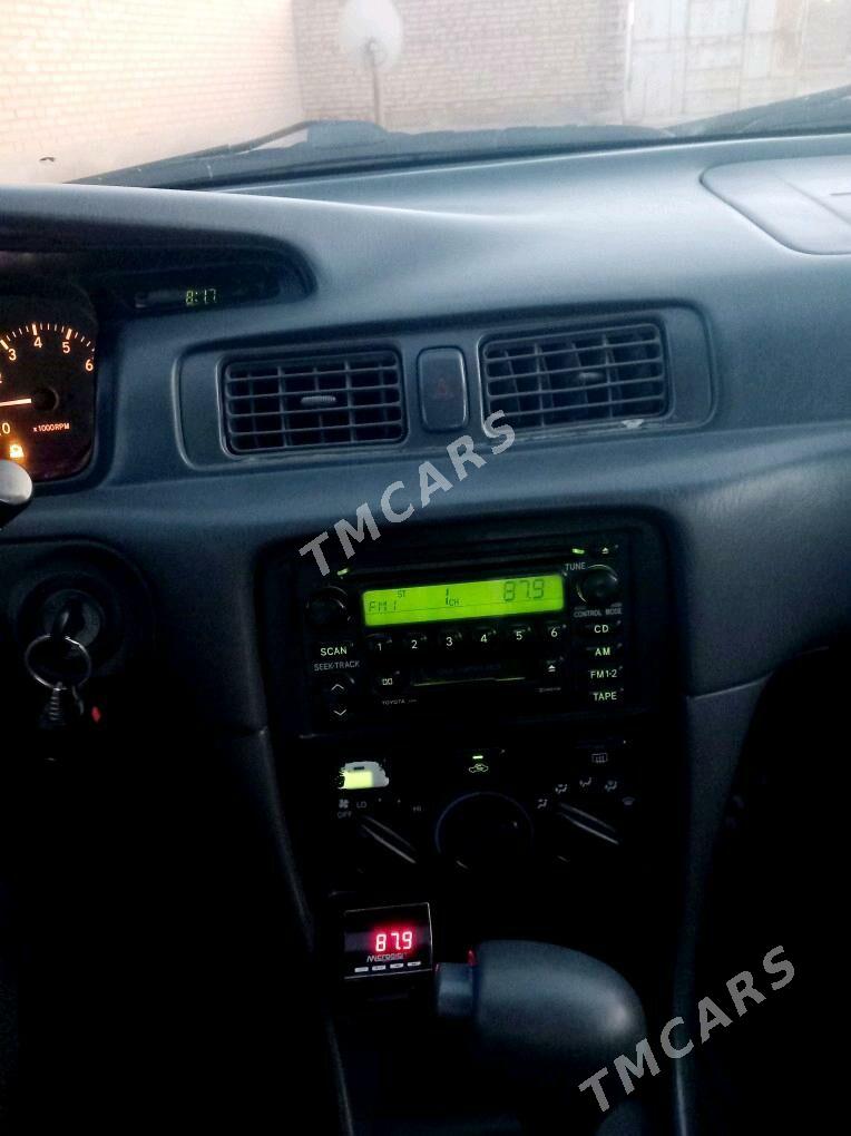 Toyota Camry 2001 - 130 000 TMT - Серахс - img 7
