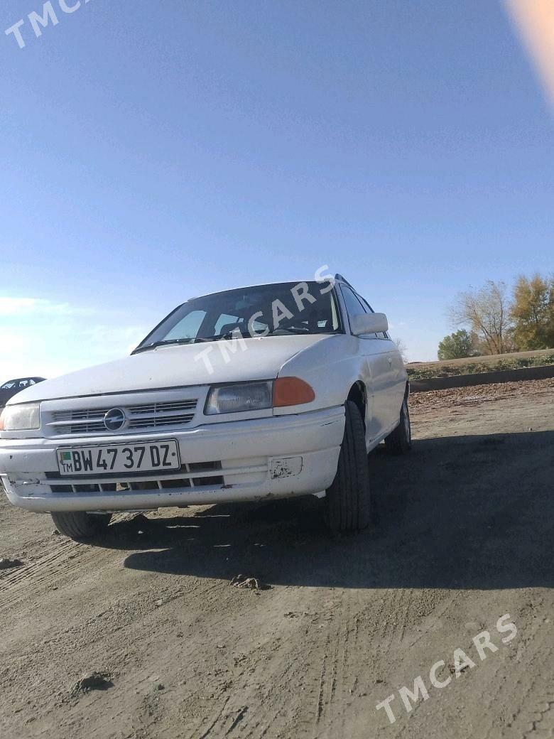 Opel Astra 1996 - 25 000 TMT - Акдепе - img 3
