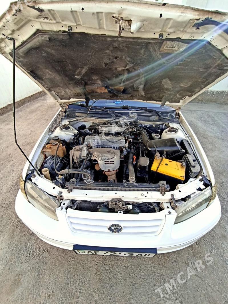 Toyota Camry 1997 - 110 000 TMT - Теджен - img 8