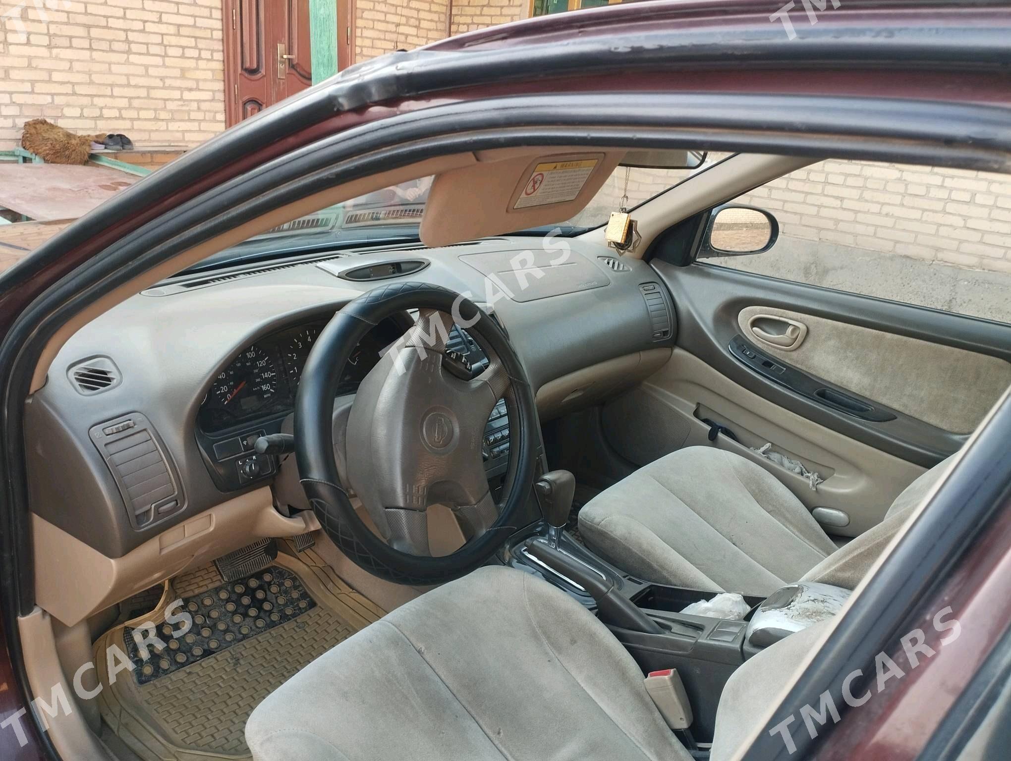 Nissan Maxima 2000 - 50 000 TMT - Saýat - img 8