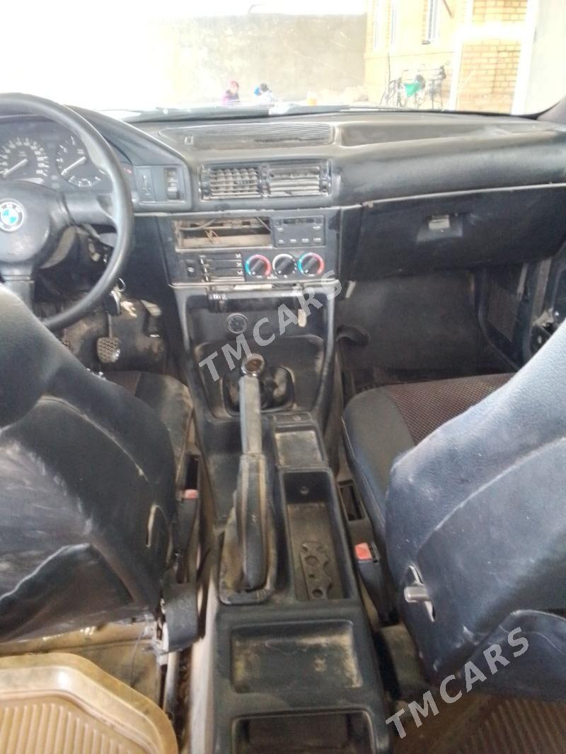 BMW 525 1992 - 40 000 TMT - Мургап - img 1
