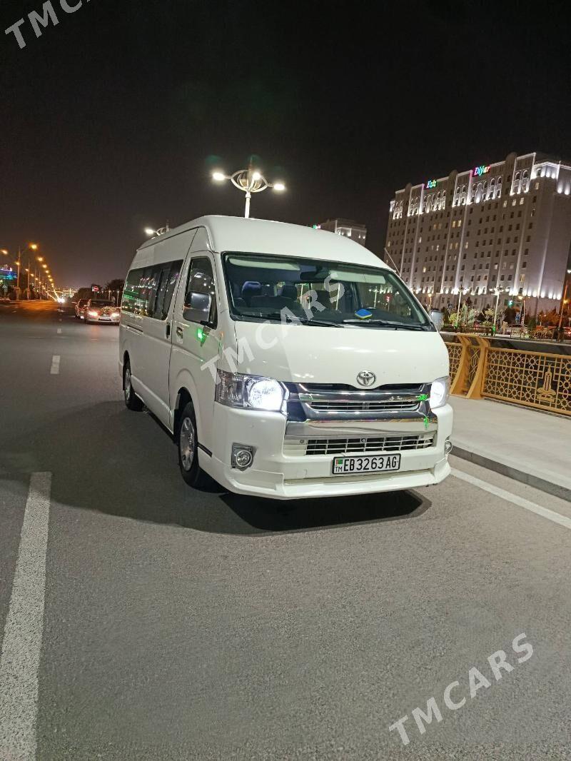 Toyota Hiace 2005 - 325 000 TMT - Büzmeýin - img 3