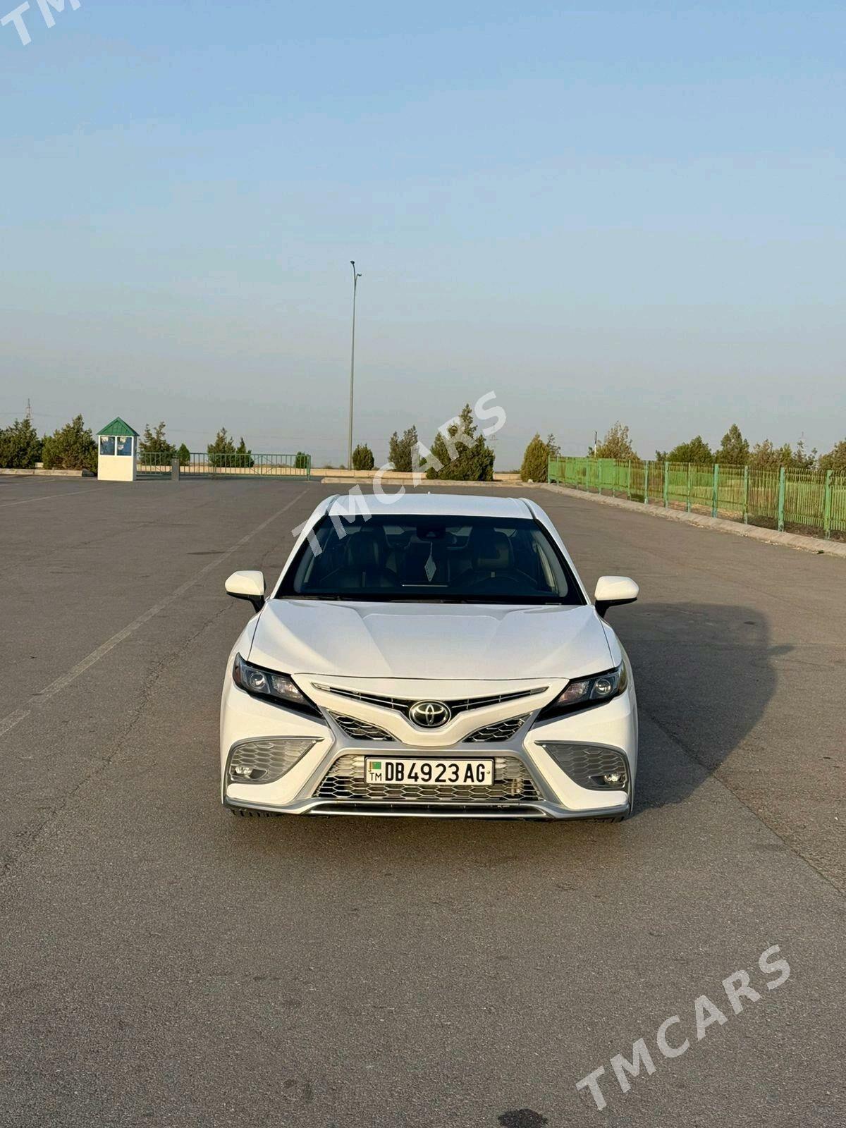 Toyota Camry 2021 - 325 000 TMT - Ашхабад - img 2