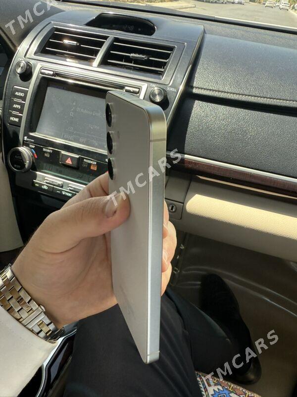 Samsung S24 - Howdan "W" - img 1