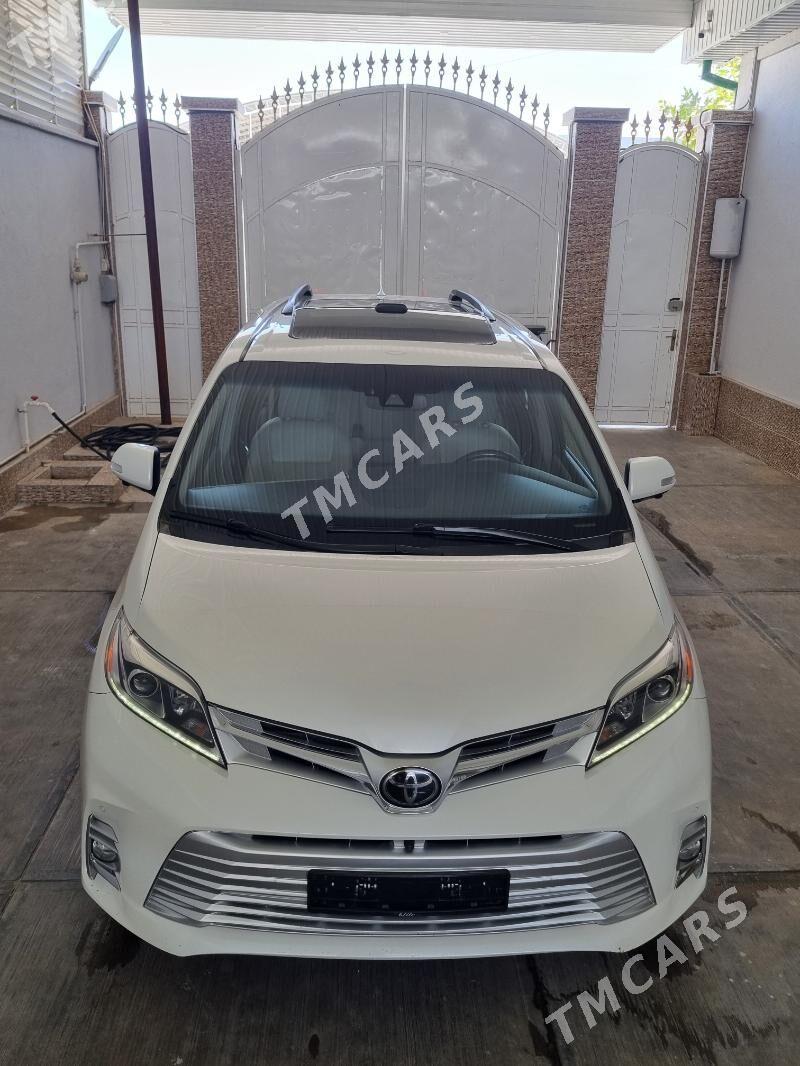 Toyota Sienna 2018 - 640 000 TMT - Ашхабад - img 9