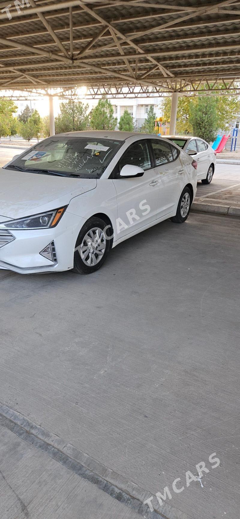 Hyundai Elantra 2020 - 240 000 TMT - Кëши - img 5