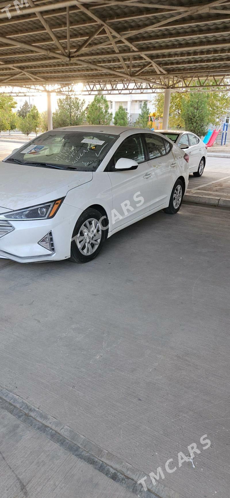 Hyundai Elantra 2020 - 240 000 TMT - Кëши - img 6