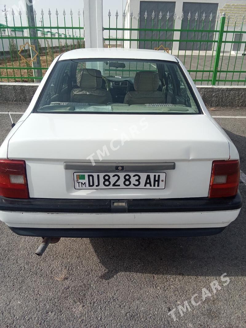 Opel Vectra 1995 - 24 000 TMT - Sarahs - img 4