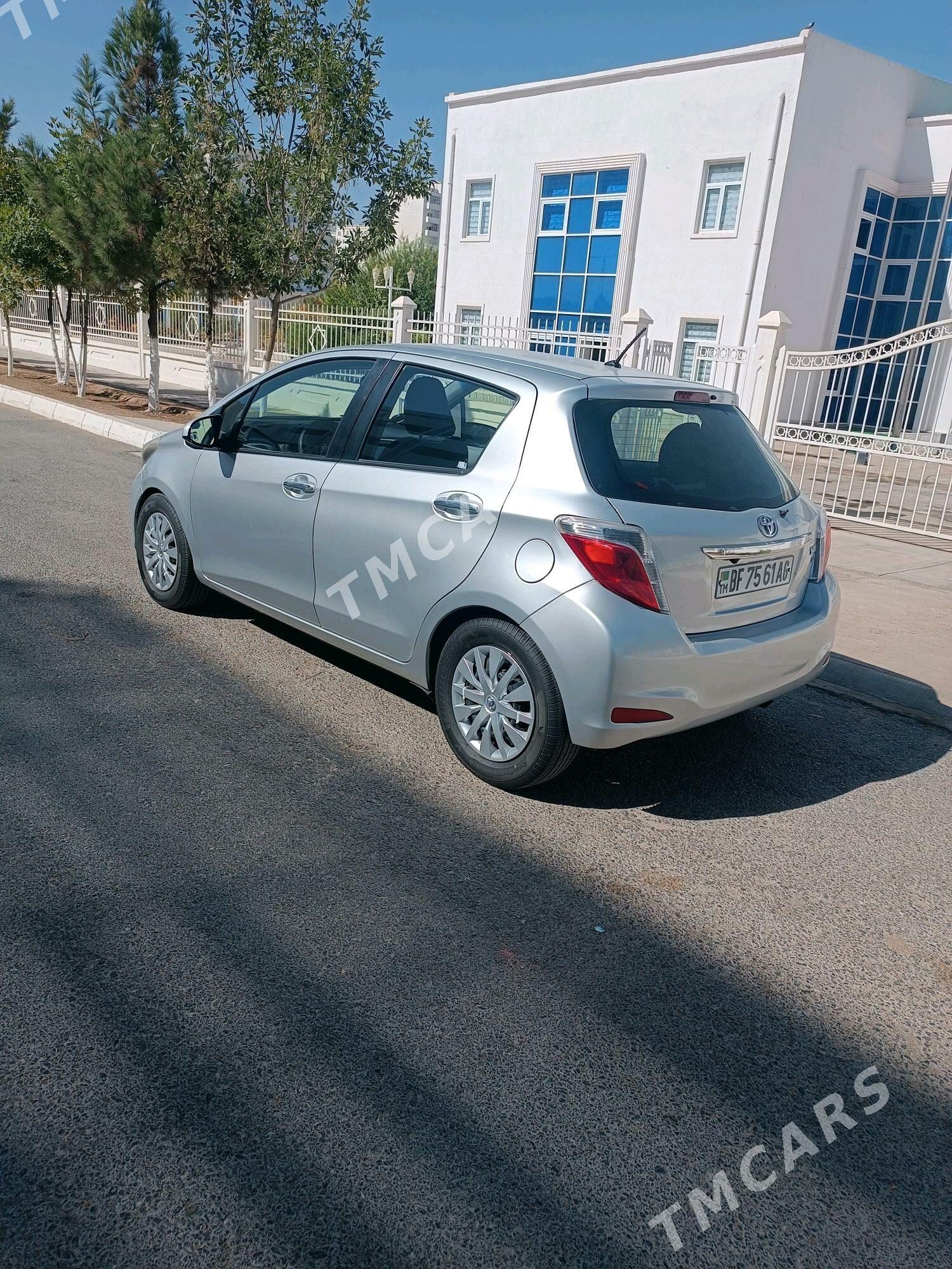 Toyota Yaris 2013 - 135 000 TMT - Aşgabat - img 4