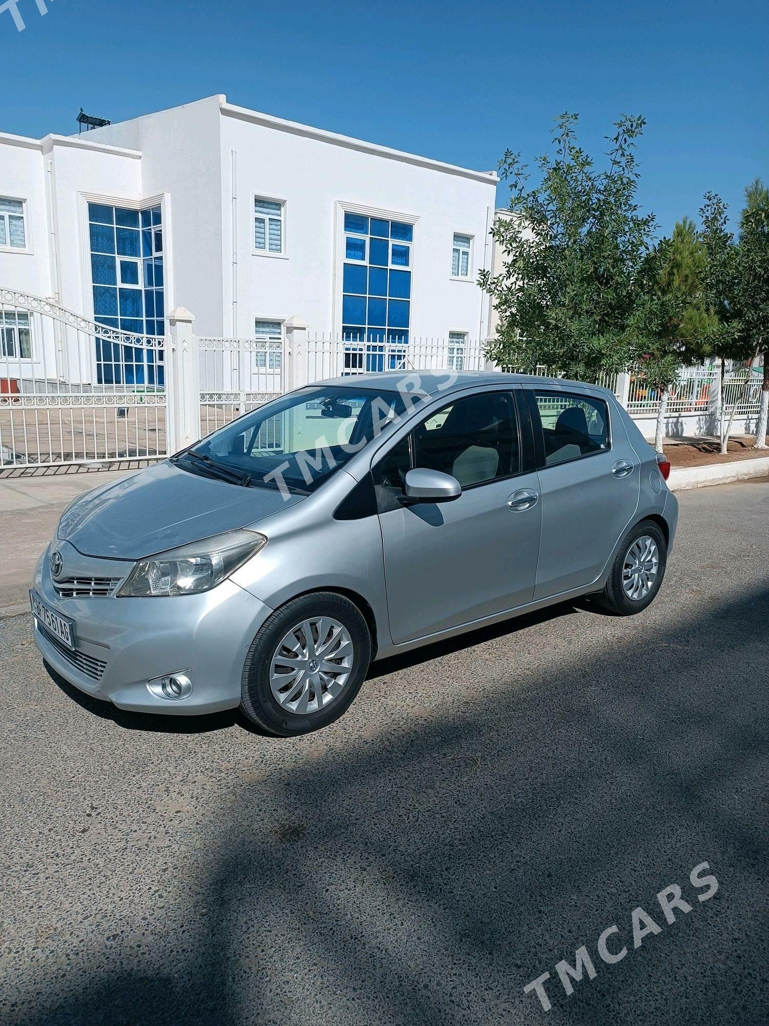 Toyota Yaris 2013 - 135 000 TMT - Aşgabat - img 3