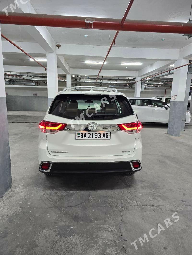 Toyota Highlander 2017 - 435 000 TMT - Podwoýski köç. (Bitarap Türkmenistan şaýoly) - img 4