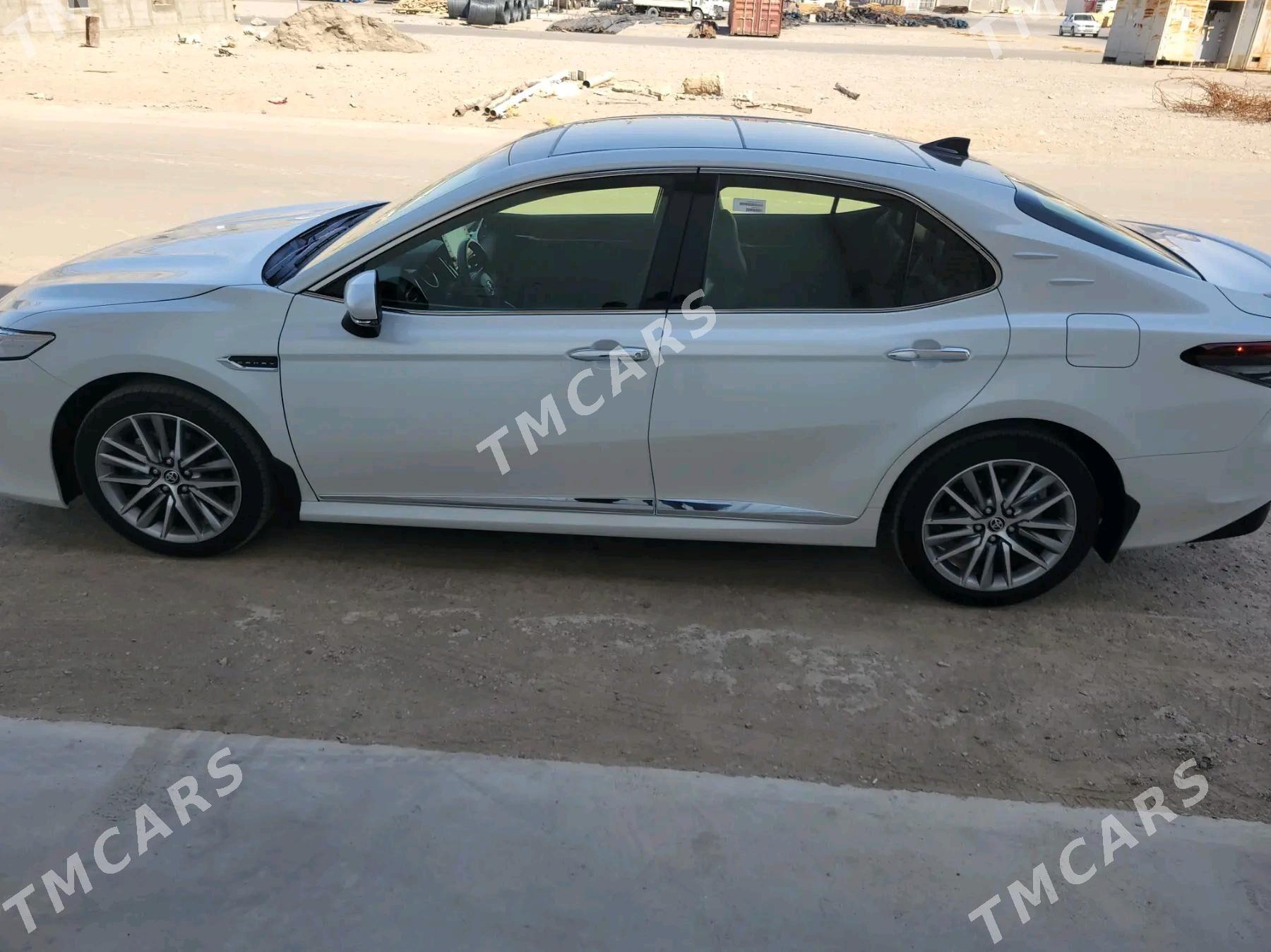 Toyota Camry 2023 - 695 000 TMT - Aşgabat - img 3