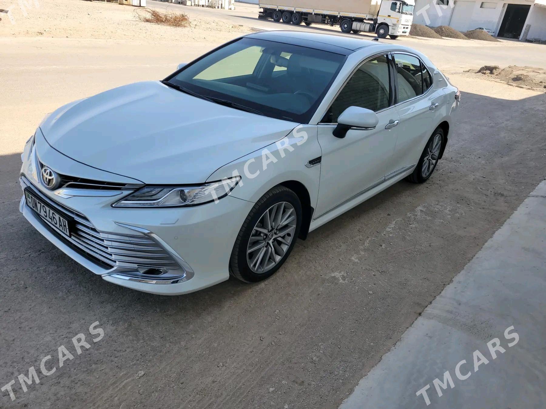Toyota Camry 2023 - 695 000 TMT - Aşgabat - img 6
