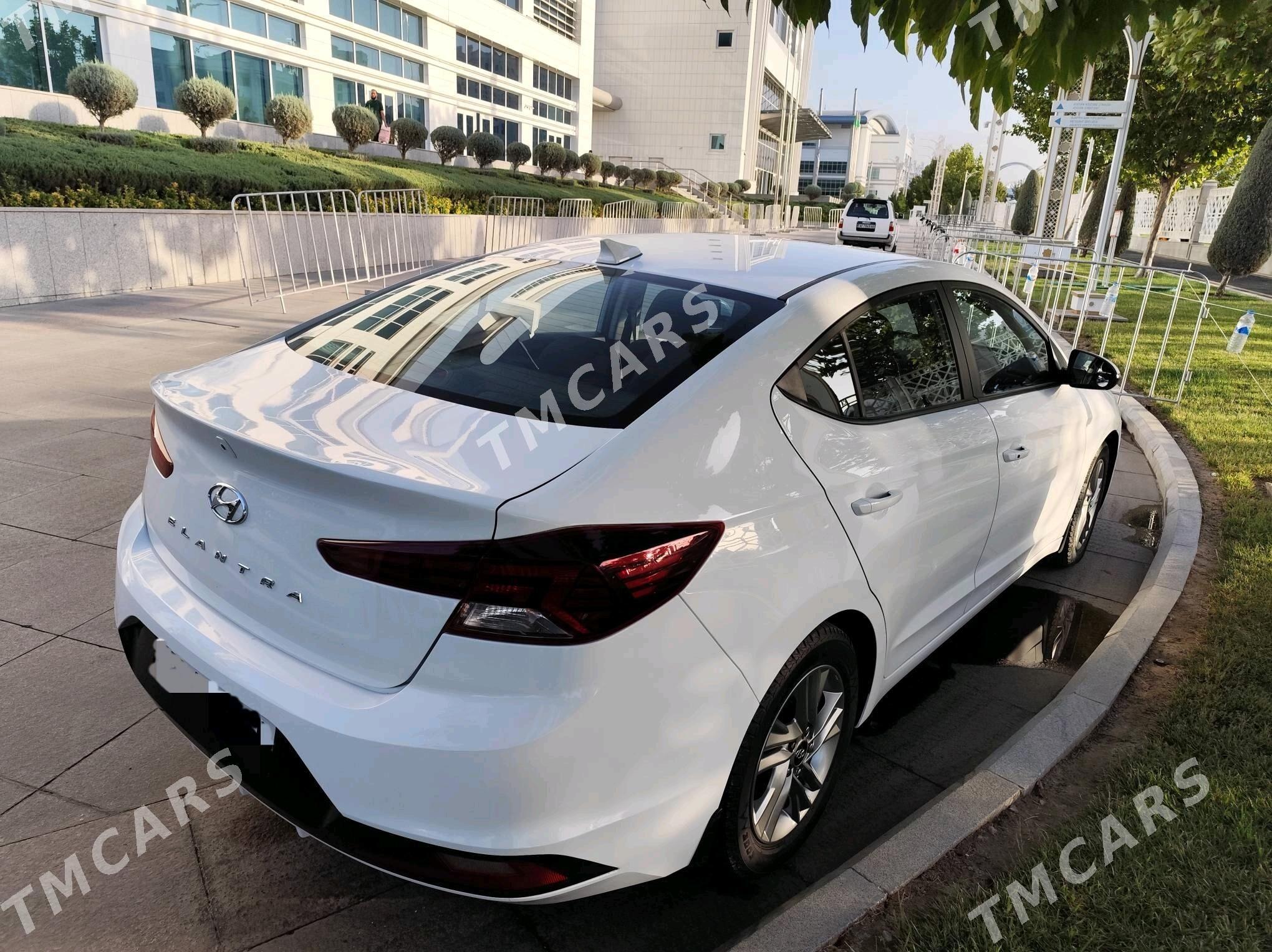 Hyundai Elantra 2020 - 235 000 TMT - Aşgabat - img 4