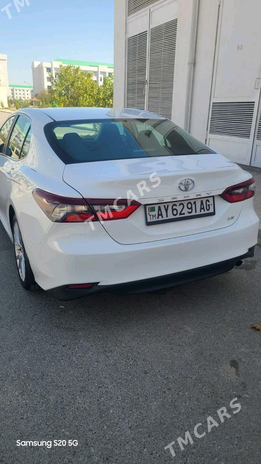 Toyota Camry 2022 - 353 000 TMT - Арзув - img 4