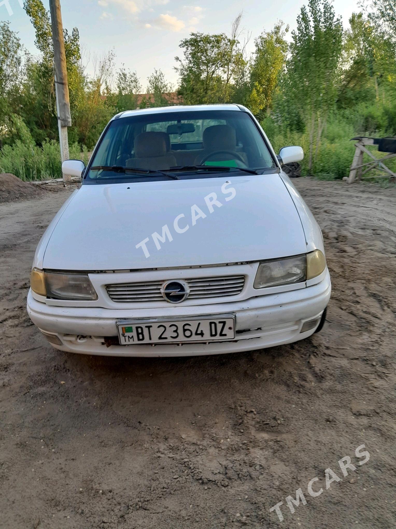 Opel Astra 1996 - 40 000 TMT - Болдумсаз - img 2