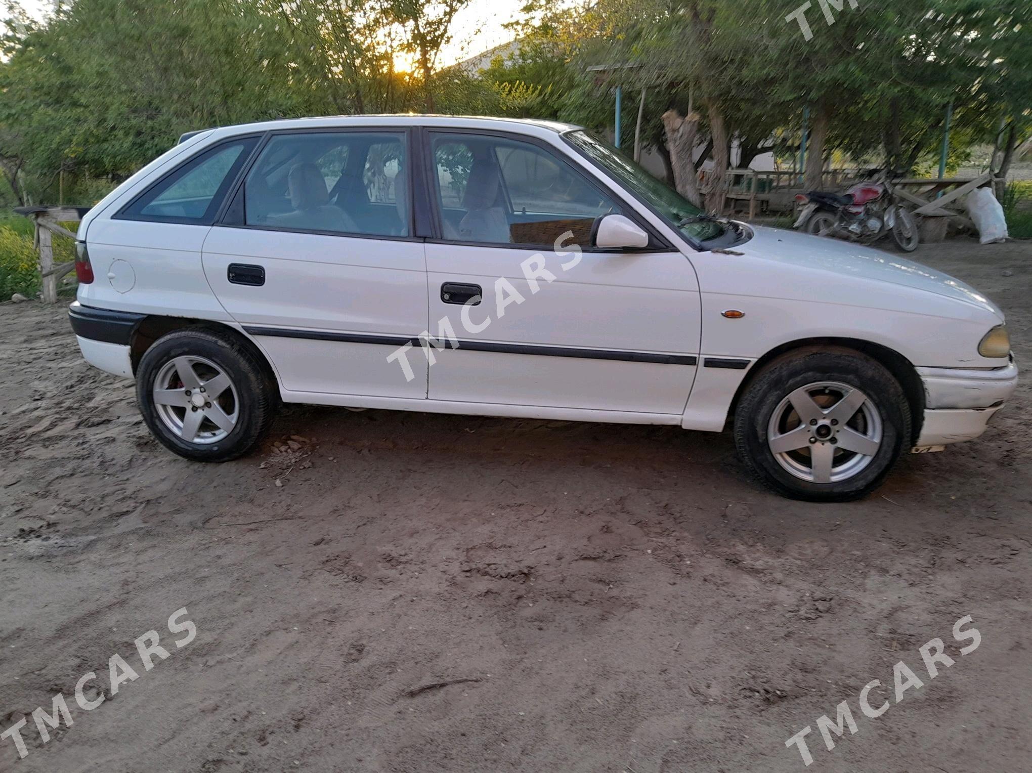 Opel Astra 1996 - 40 000 TMT - Болдумсаз - img 5