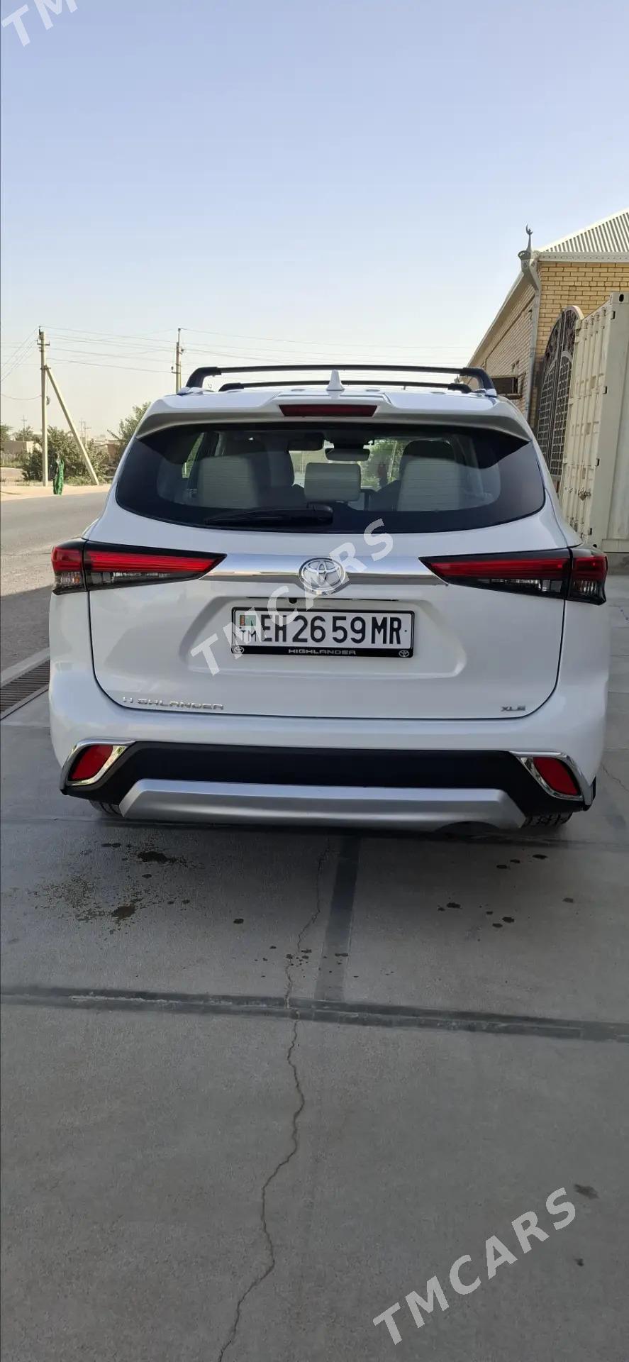 Toyota Highlander 2022 - 510 000 TMT - Мары - img 5