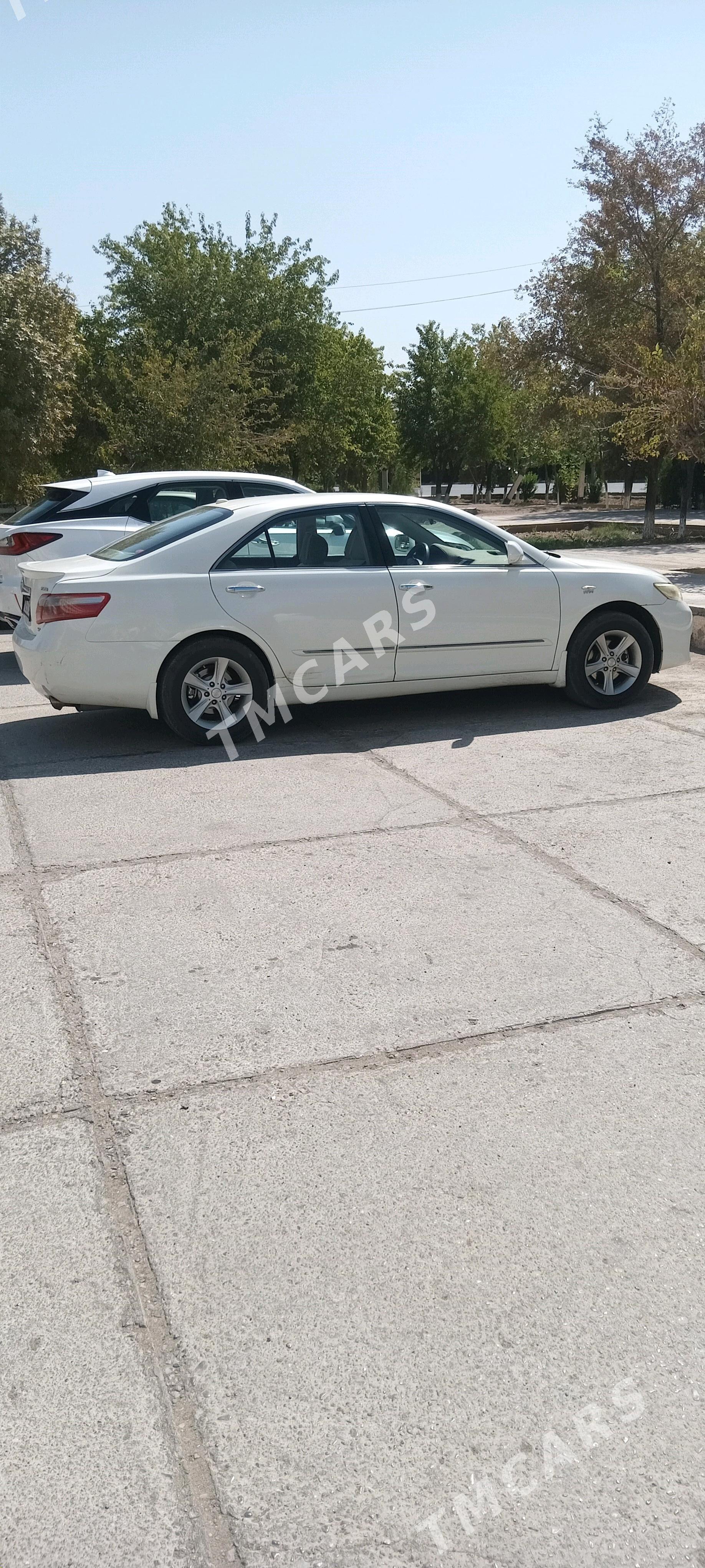 Toyota Camry 2010 - 150 000 TMT - Губадаг - img 3