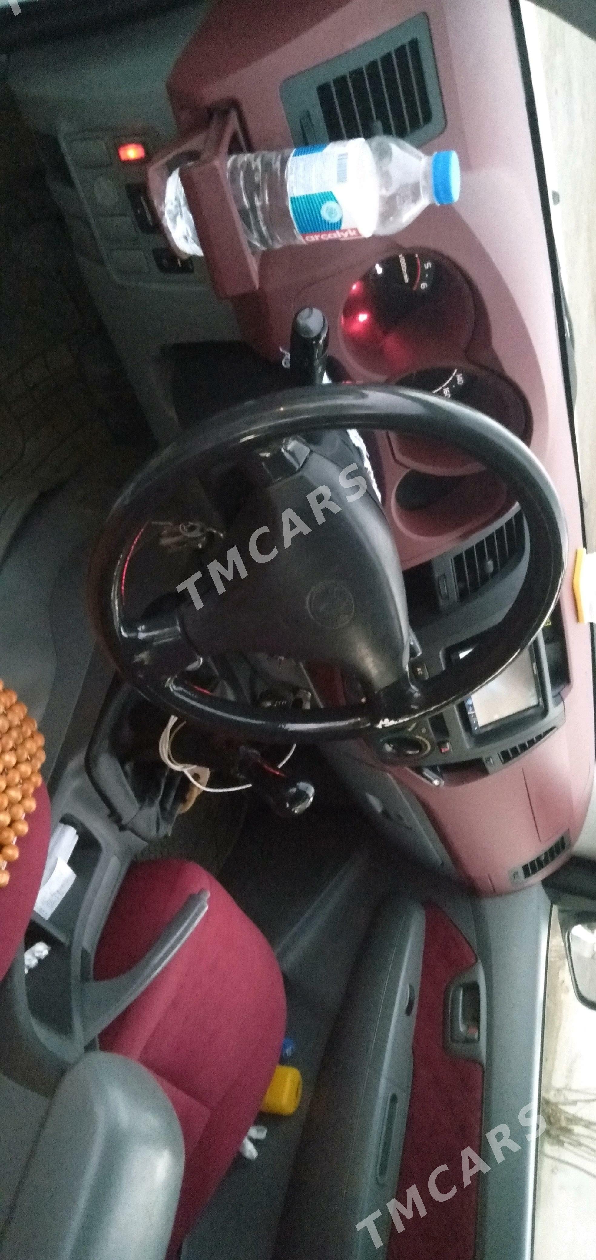 Toyota Hilux 2010 - 235 000 TMT - Ашхабад - img 3