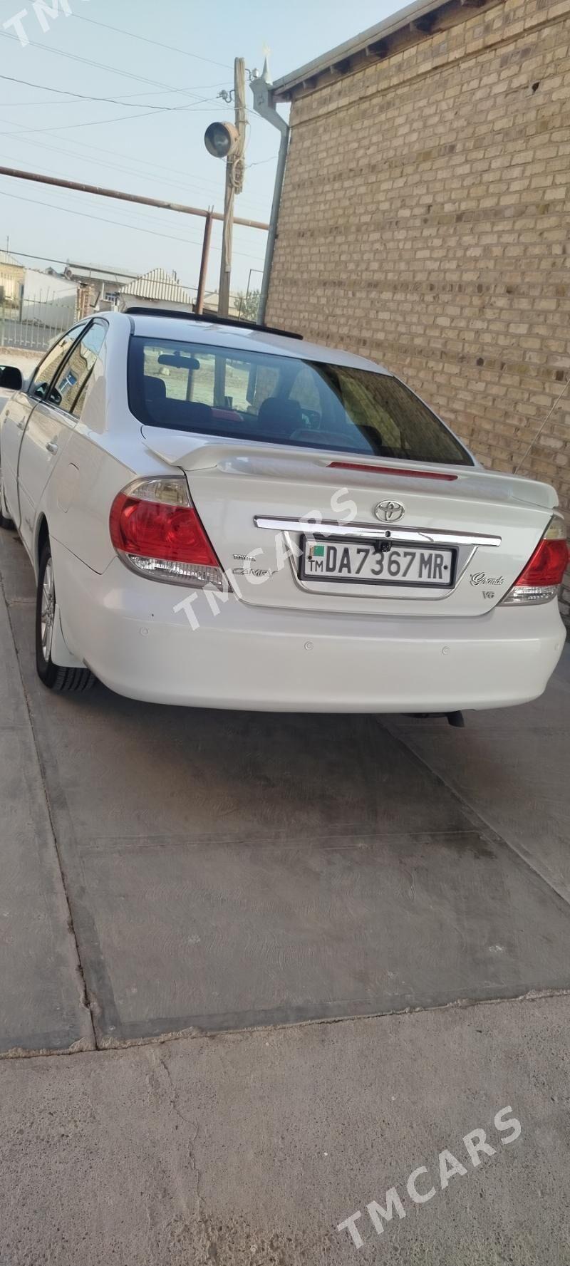 Toyota Camry 2003 - 175 000 TMT - Мургап - img 4