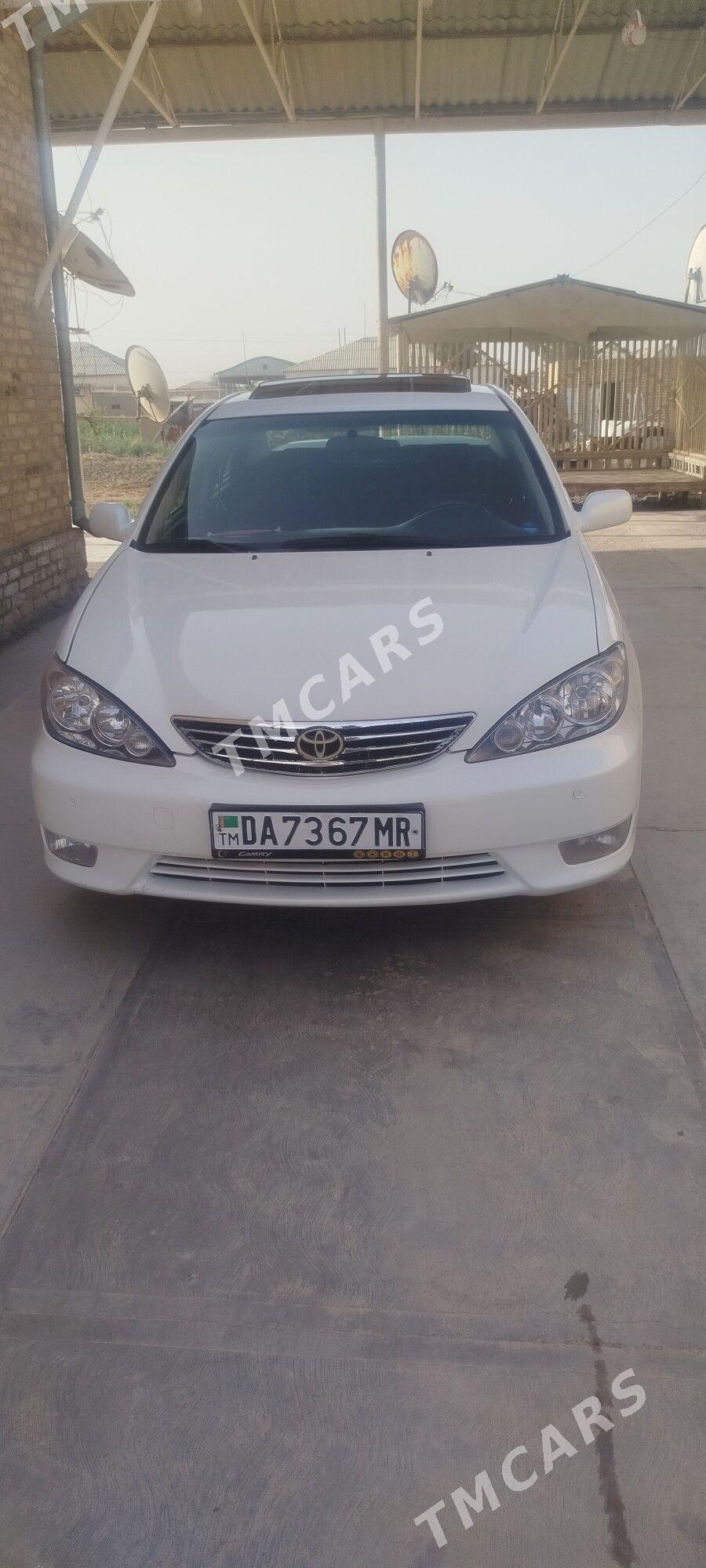 Toyota Camry 2003 - 175 000 TMT - Мургап - img 5